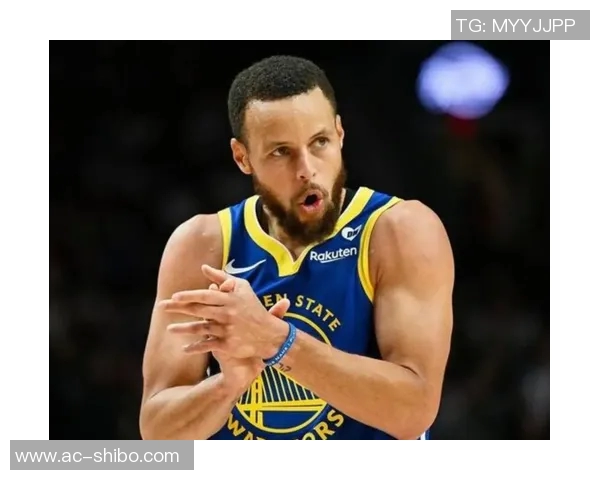 库里11月场均30分与52三分或成历史最老场均得分30后卫 库里11月场均30分与52三分或成历史最老场均得分30后卫